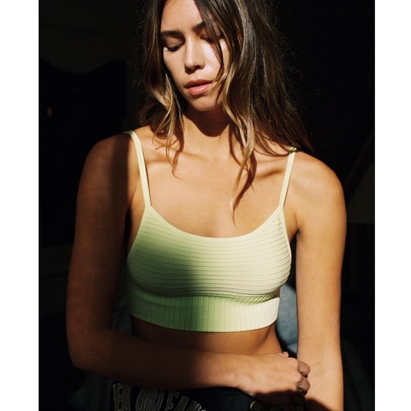 Urban Outfitters Out From Under Bella Bra - Picture 1 of 4